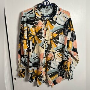 CALIA by Carrie Underwood Abstract Pattern Top in Black, White, and Yellow